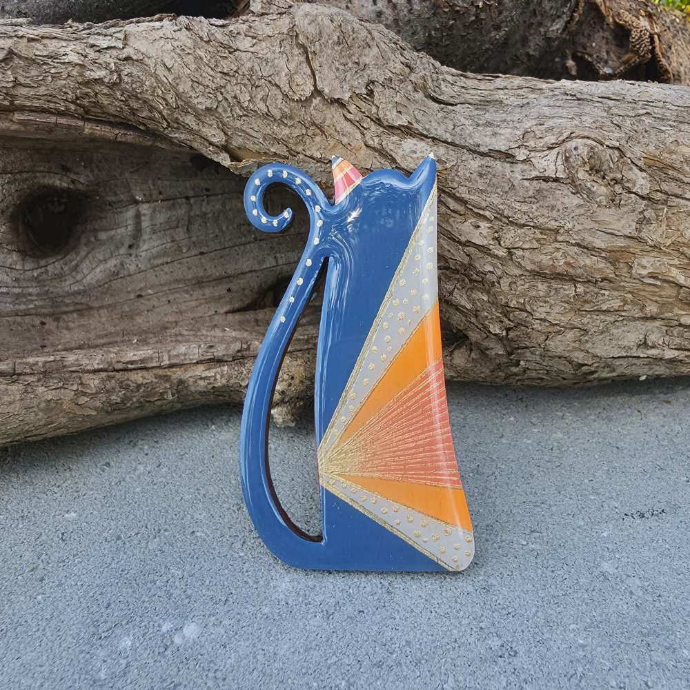 wooden-cat-brooch