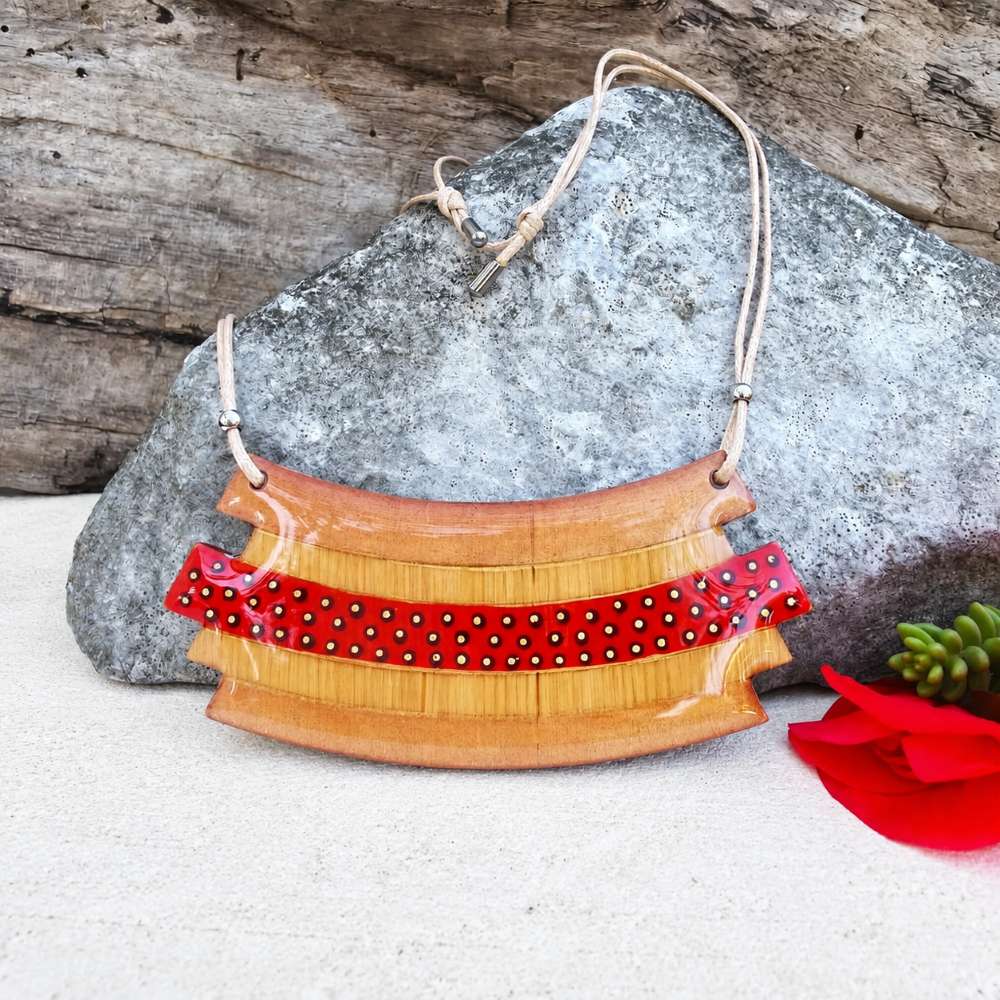 wooden-necklace-zigzag1